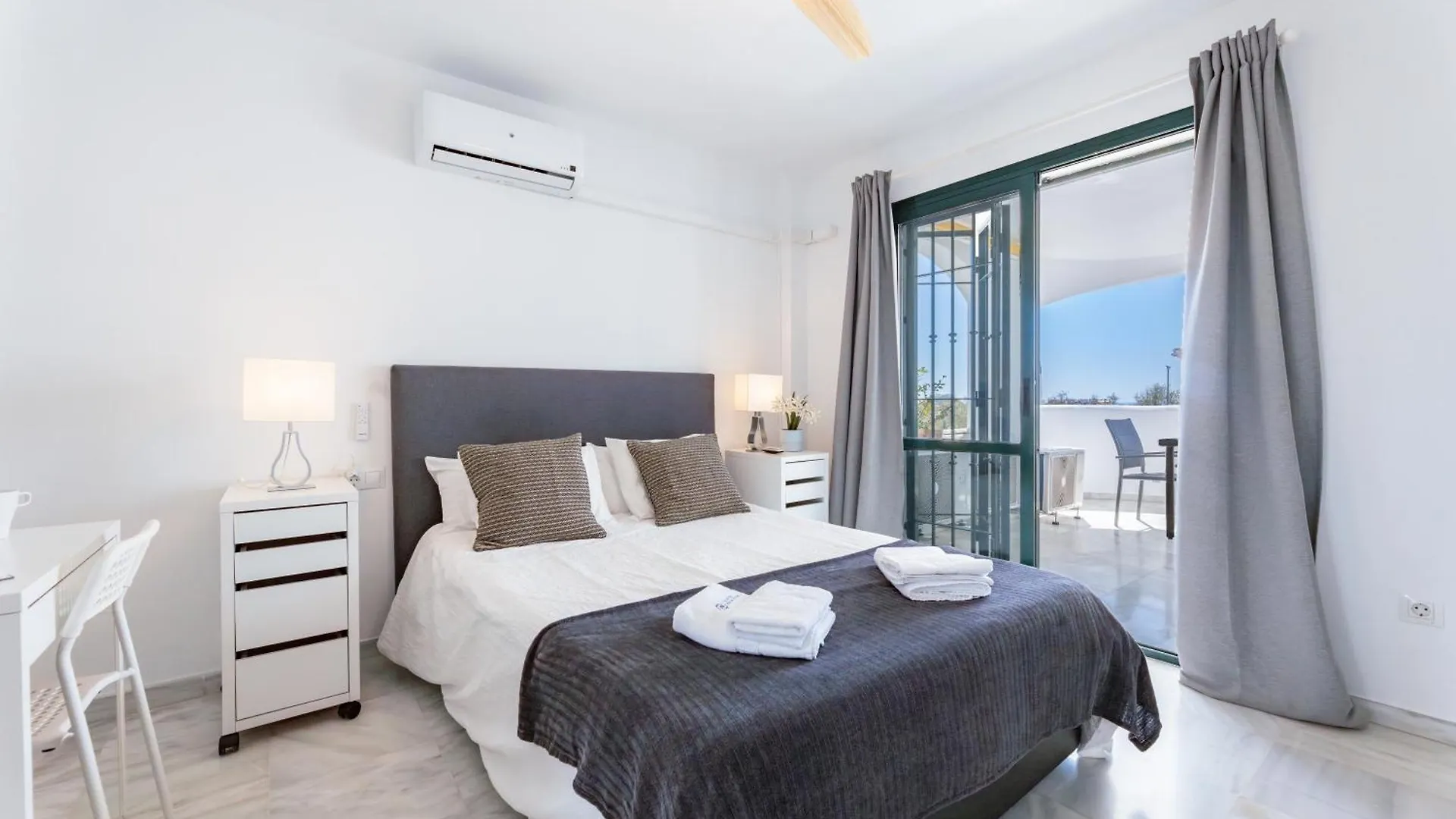 Vb Pueblo Del Parque 2Bdr Apartment Benalmadena