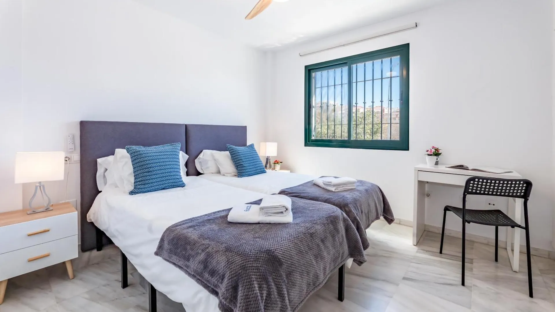 Vb Pueblo Del Parque 2Bdr Apartment Benalmadena 0*,  Spain